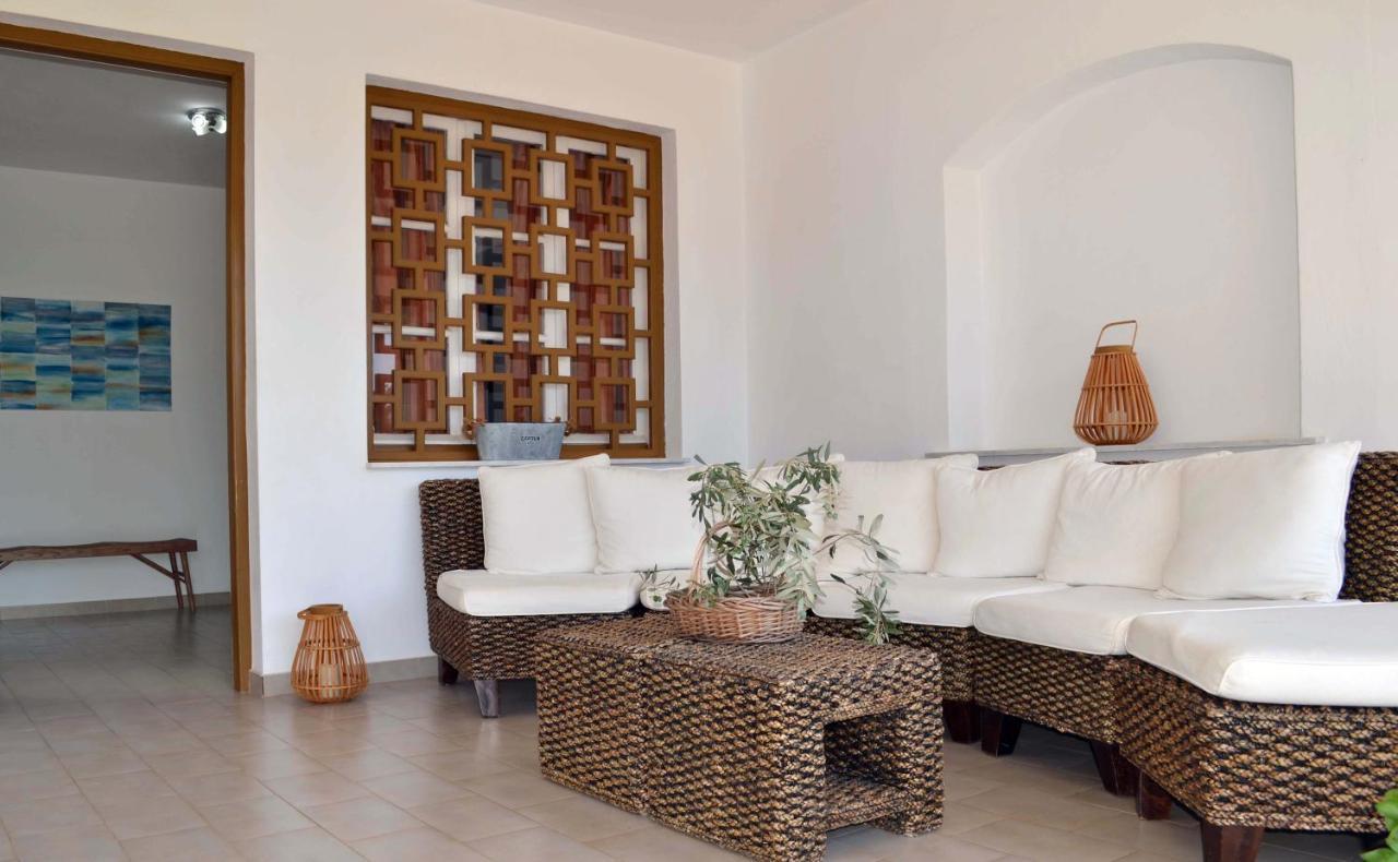 Villa Yiotevi Poros Town Esterno foto